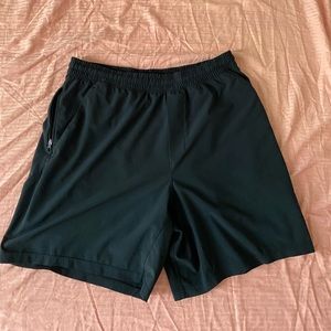 Black Lululemon 7 in Pace Breaker Shorts